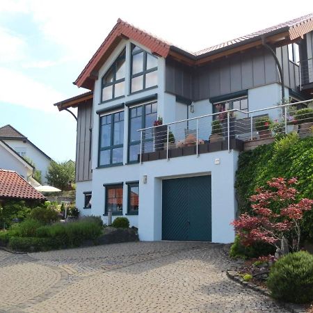 Holiday Flat With Idyllic Garden In 다운 외부 사진