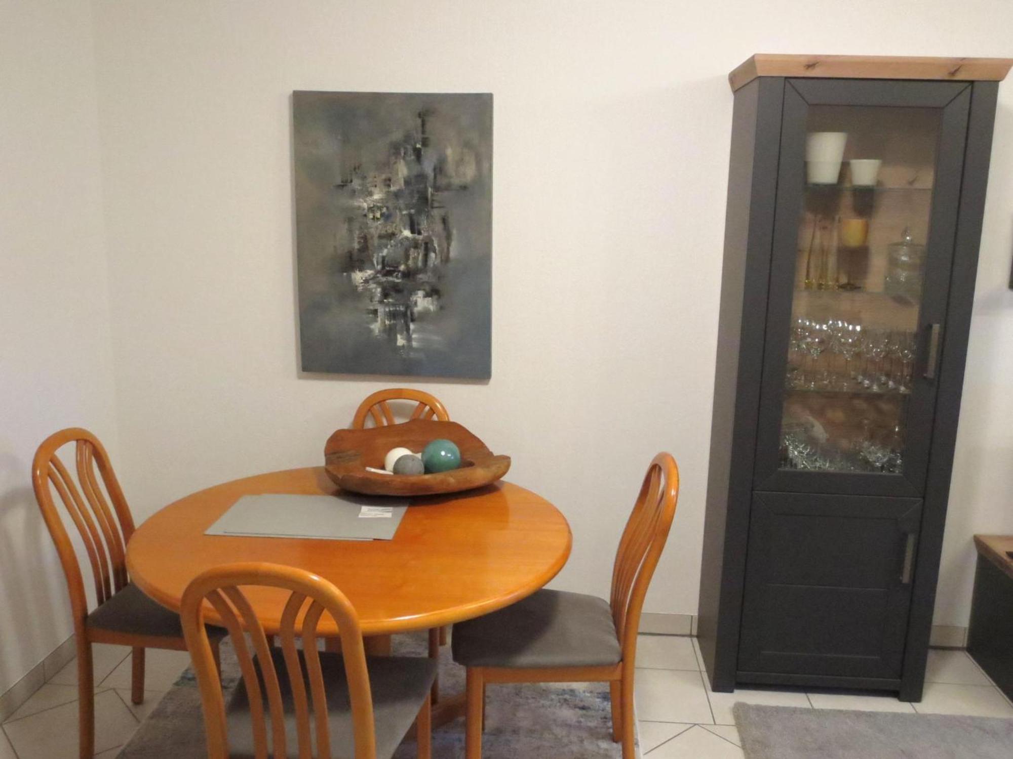 Holiday Flat With Idyllic Garden In 다운 외부 사진